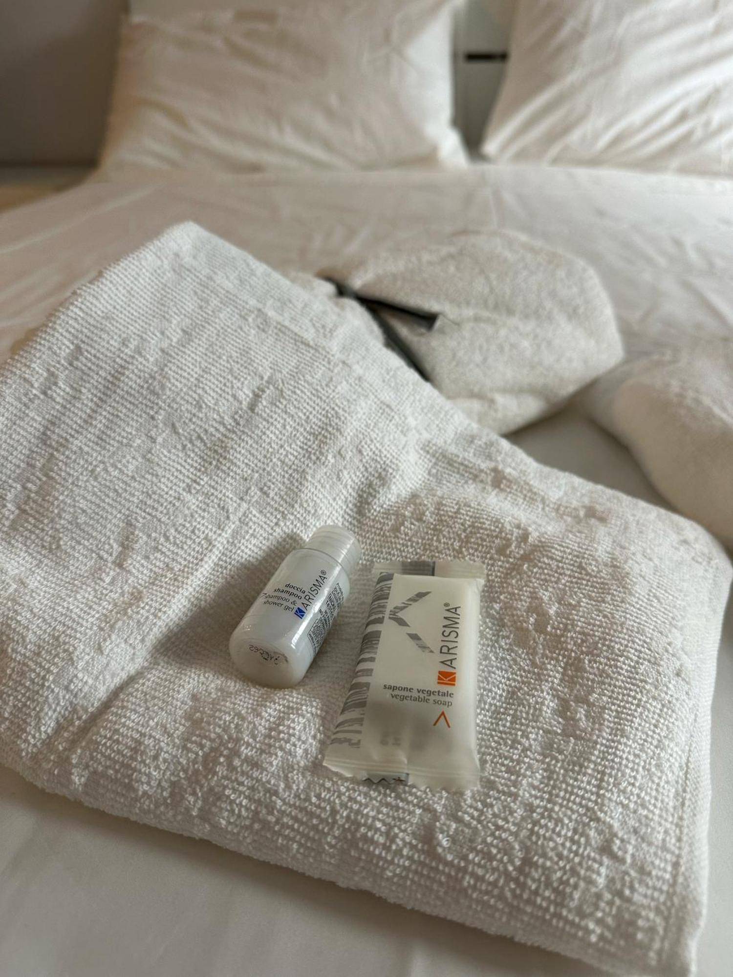 Affittacamere Torino - Private Rooms - H24 Self Check-In Turim Exterior foto