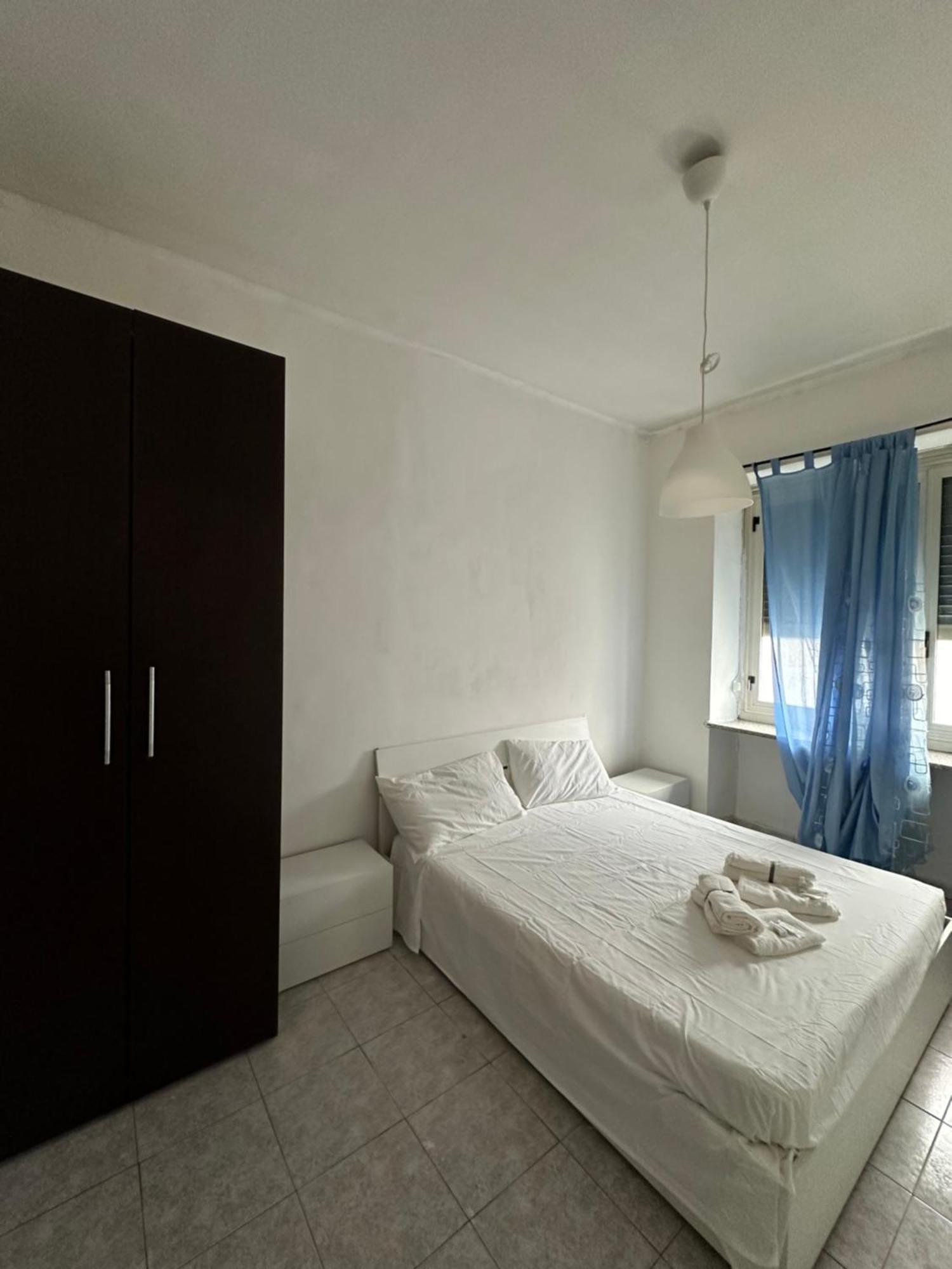 Affittacamere Torino - Private Rooms - H24 Self Check-In Turim Quarto foto
